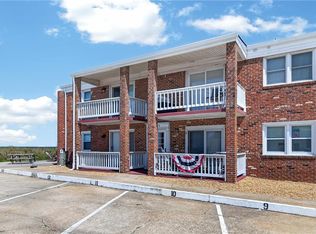 900 E Ocean View Ave APT 11, Norfolk, VA 23503
