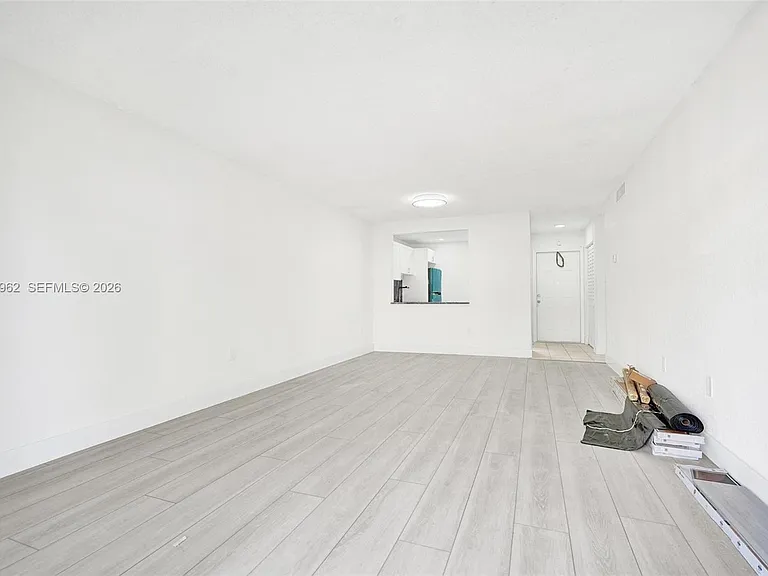 505 NW 177th St #112 — Photo 19