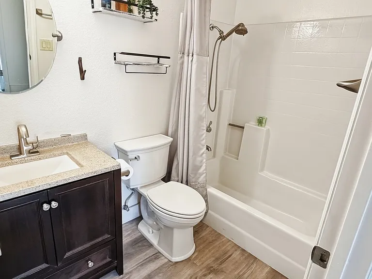 12426 Lilac Ct — Photo 8