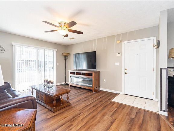 3rd image of 9303 Stonestreet Rd Unit 111