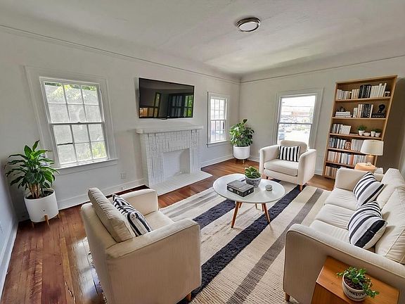 2nd image of 401 N Orange Grove Ave APT 7