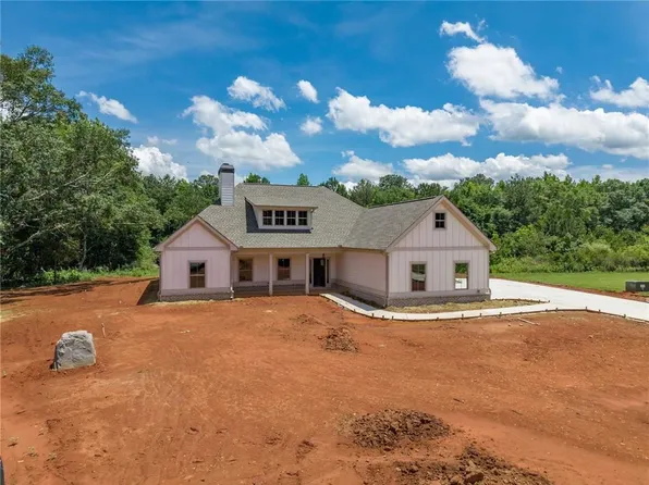 347 Woodfin Way, Social Circle, GA 30025