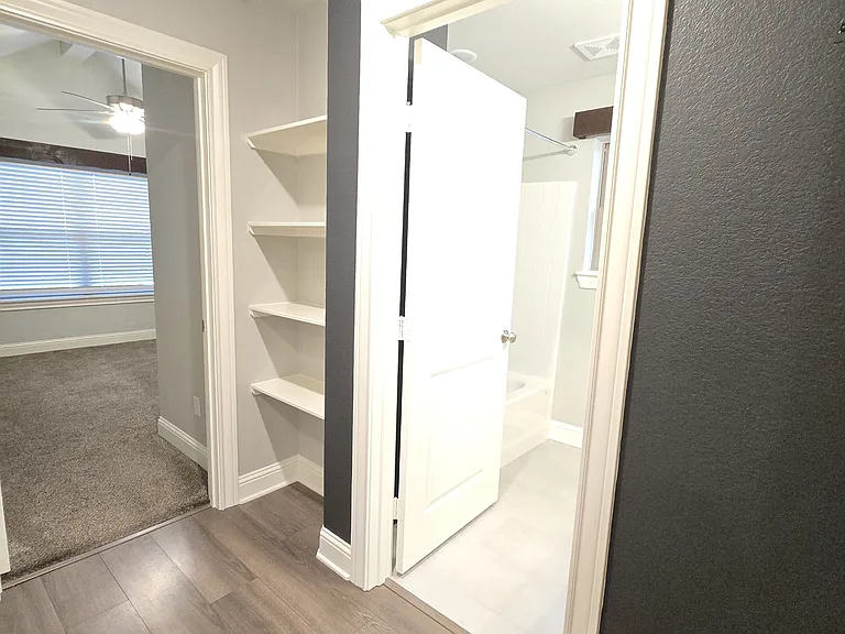 11513 Lindsey Garden Dr — Photo 9