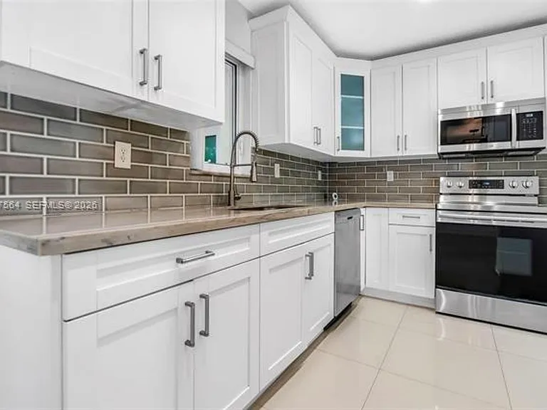 9841 Dominican Dr #9841 — Photo 15