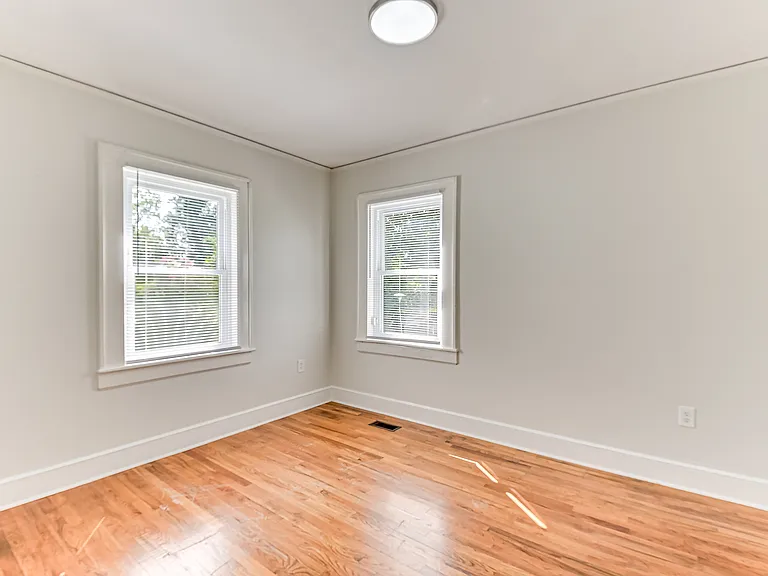 2353 Redwood Dr — Photo 20