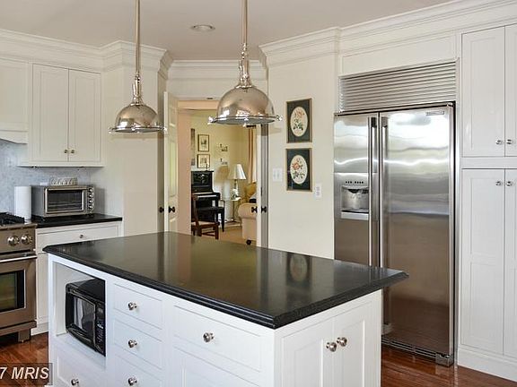 5th image of 9211 Worthington Dr