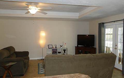 5th image of 146 SW Guinevere Way