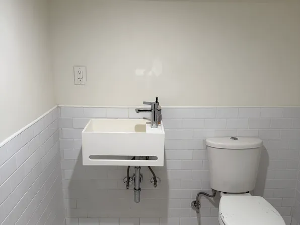 335 Stuyvesant Avenue image 15 of 17