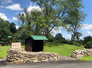 8 Tomkins Dr, Stony Pt, NY 10980