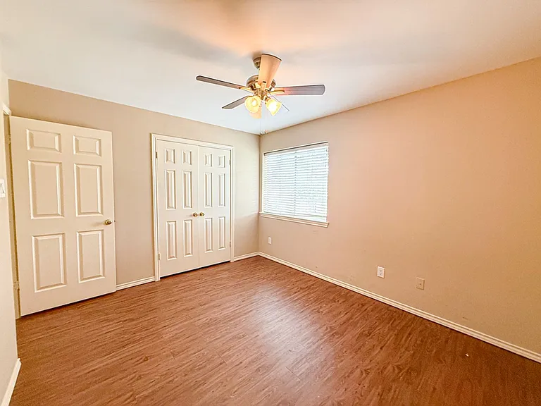 8902 Bayshore Ln — Photo 21