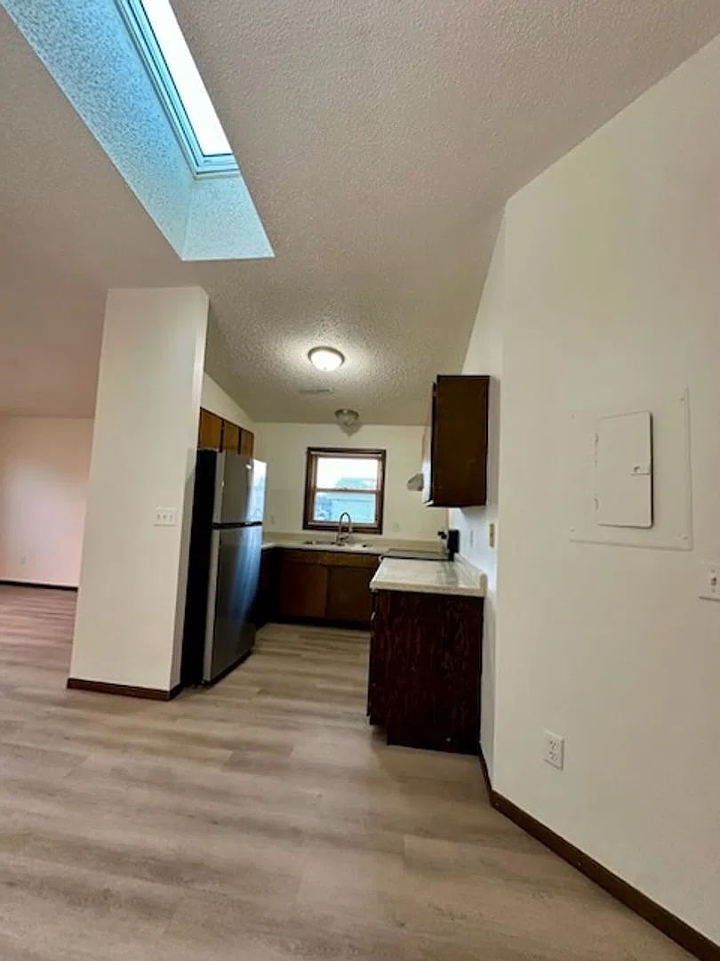 843 - 849Amanda St — Photo 3