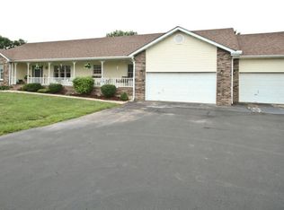 121 Hedgerow Dr, Ozark, MO 65721