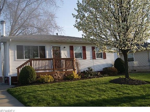 3rd image of 1168 Noble St