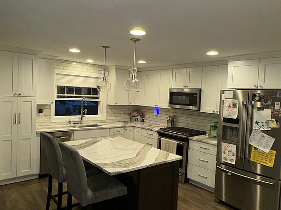 3rd image of 2131 S Shore Dr