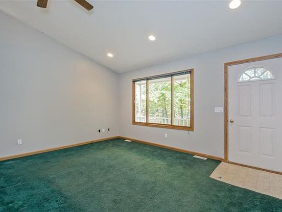 5th image of 3480 Bennington Dr