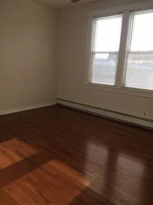 Rented by NYLA Realty | media 8