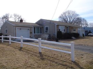 56 Burgoyne Dr, Warwick, RI 02889