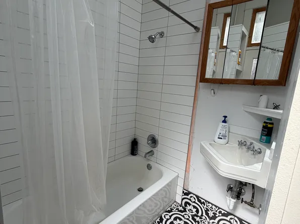 132 S College Ave #4A, Fort Collins, CO 80524