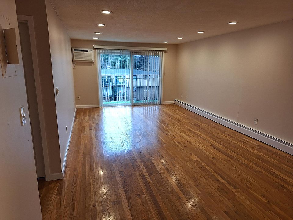 1st image of 22 Silvestri Cir #22