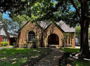 1146 N Winnetka Ave, Dallas, TX 75208