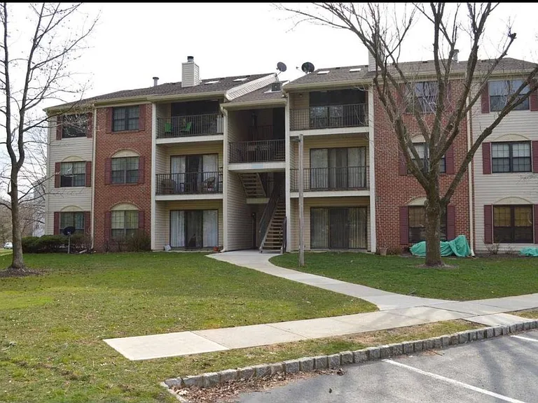35 Rickard Ct — Photo 17