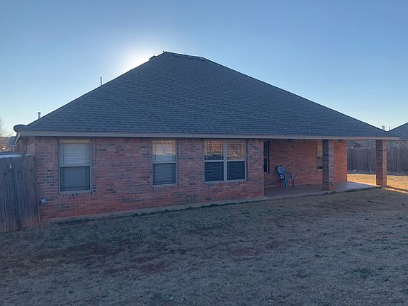 2nd image of 1308 Saddle Rock Dr