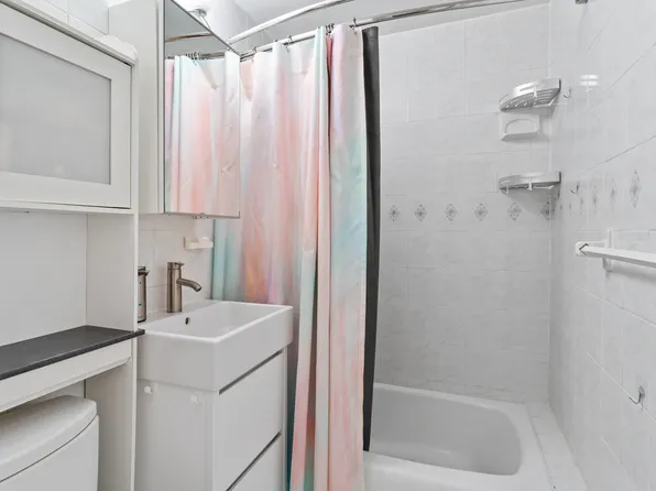 3103 Fairfield Avenue image 8 of 12