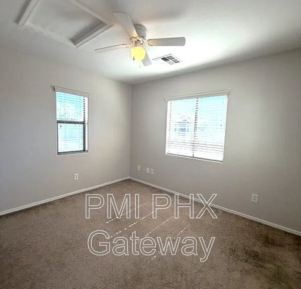 453 N Citrus Ln — Photo 11