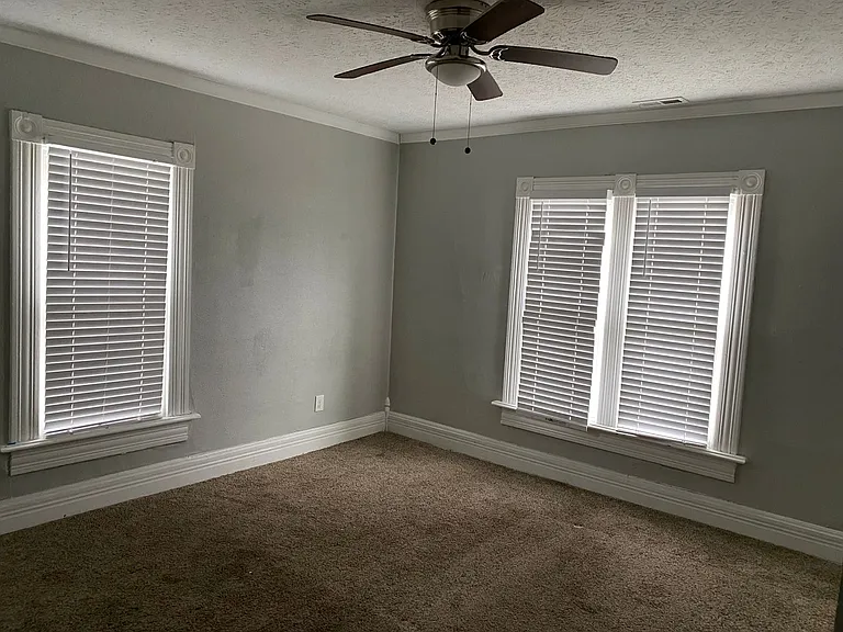 65 Dakota Ave — Photo 16