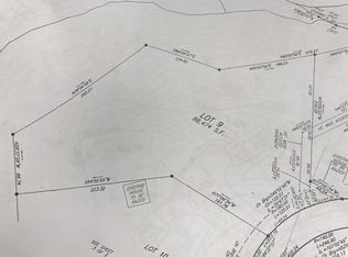 21 E Meadow Ln, Middleton, MA 01949
