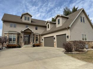 2813 N Military Rd, Cross Plains, WI 53528