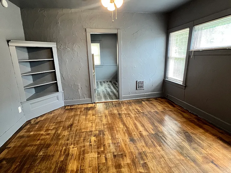 14004 Savannah Ave #2 — Photo 5