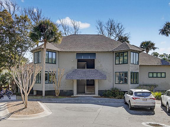 2nd image of 4763 Tennis Club Ln