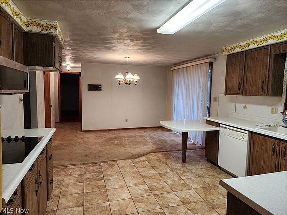 3rd image of 1408 Township Road 266
