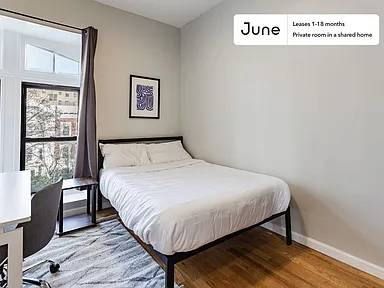 ☀︎　BK VECELO Queen Bed Frame with Headboard, Heavy Duty Platform
