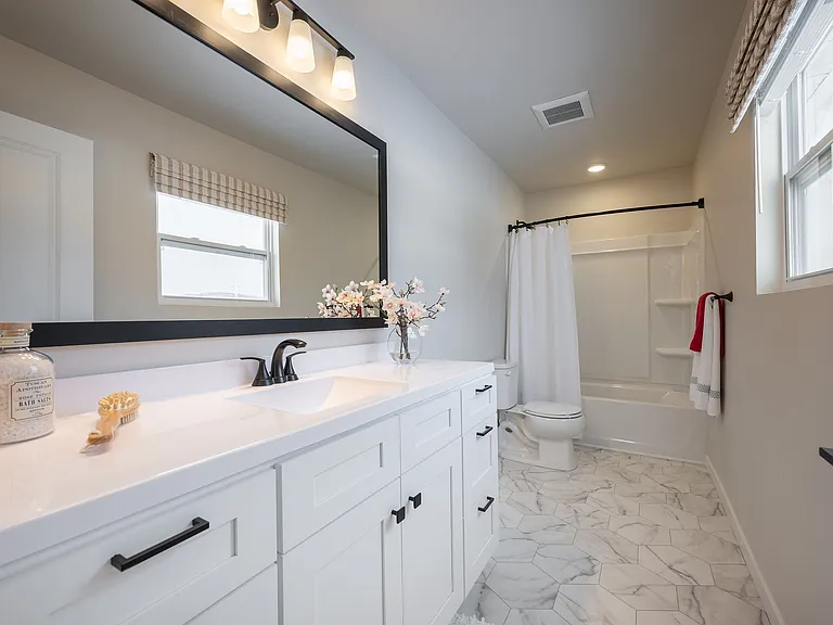 A fresh, modern bathroom that turns everyday routines into a calm, refreshing reset.