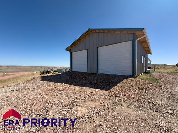 3rd image of 10 Cradle Butte Rd