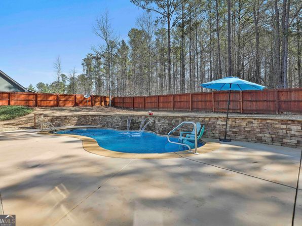 37 Big Horn Dr, Newnan, GA 30265