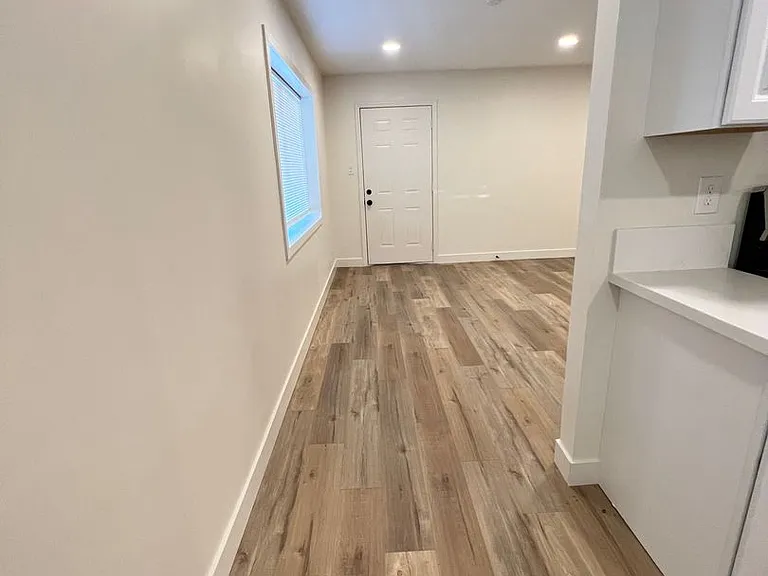 1501 Stewart Ave — Photo 14