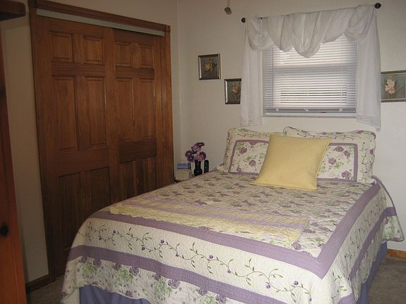 Master Bed with Closet