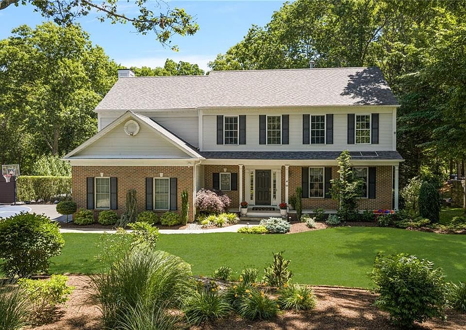 1st image of 64 Fieldstone Ln