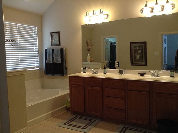 4th image of 1505 Pelican Dr