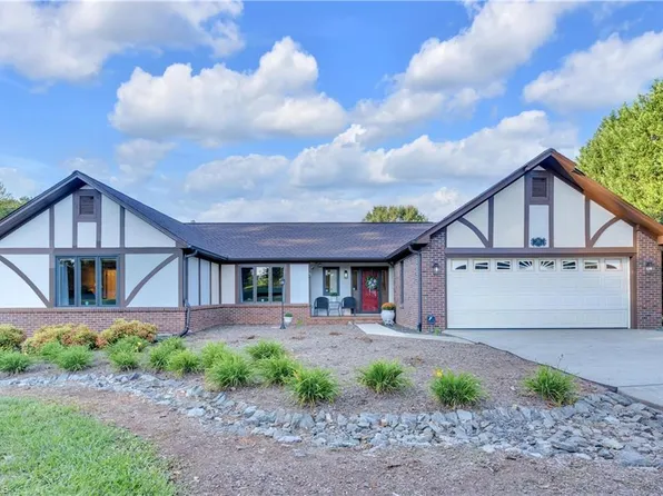 281 Cross Key Rd, Reidsville, NC 27320