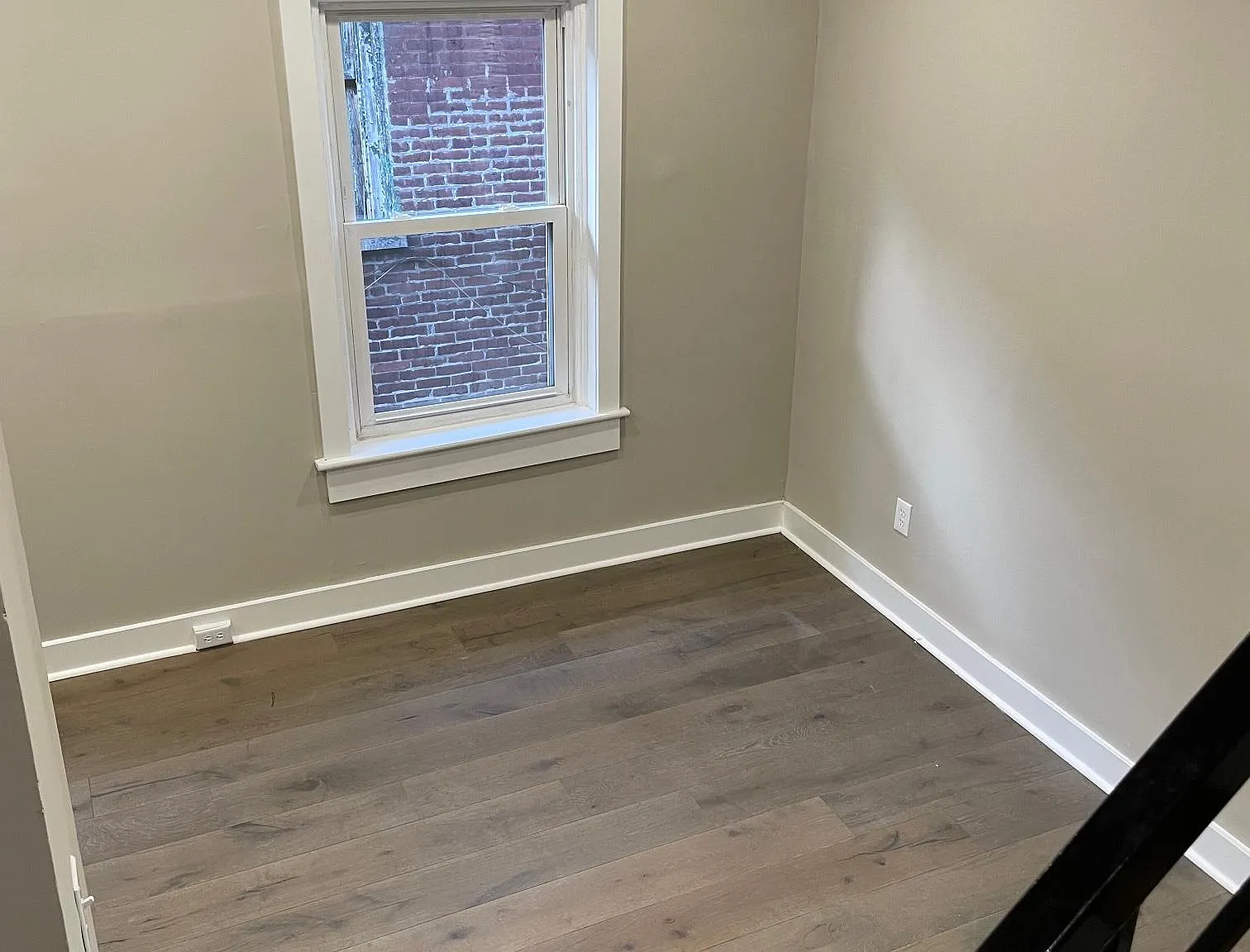 2 bed, 1000 sqft, $1,650 — Photo 3