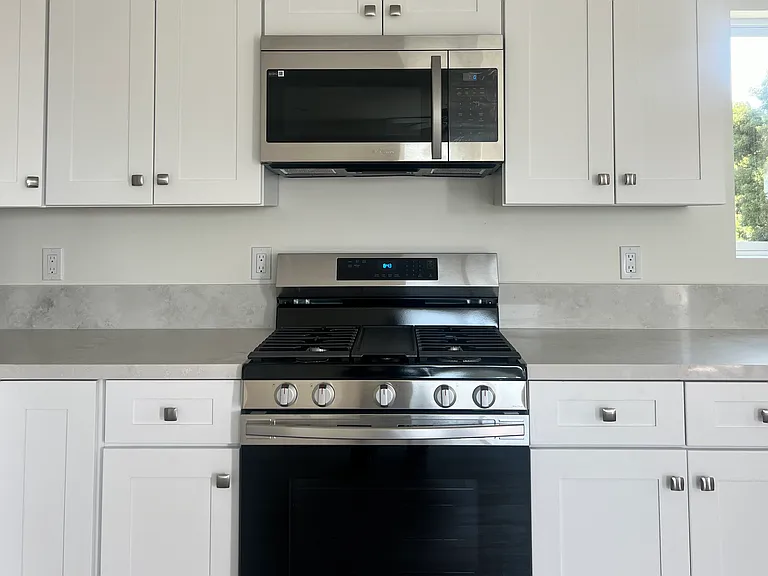 11154 Aster St — Photo 3