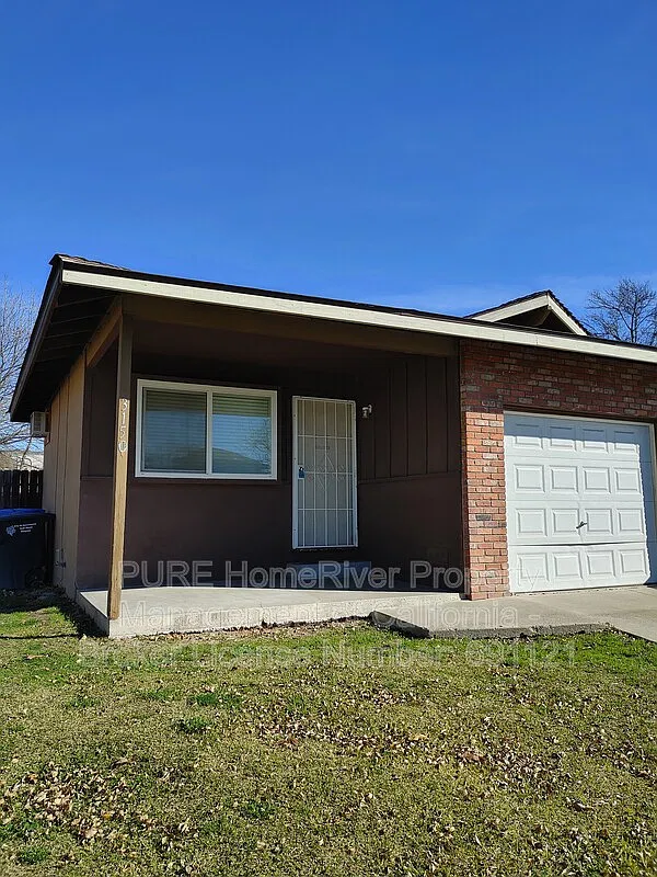 2 bed, 1.0 bath, $1,795 — Photo 2
