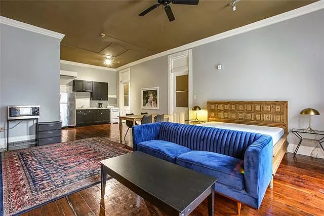 Studio, 1.0 bath, 569 sqft, $1,500 — Photo 3