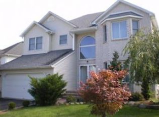 11 Springfield Ct, Parsippany, NJ 07054