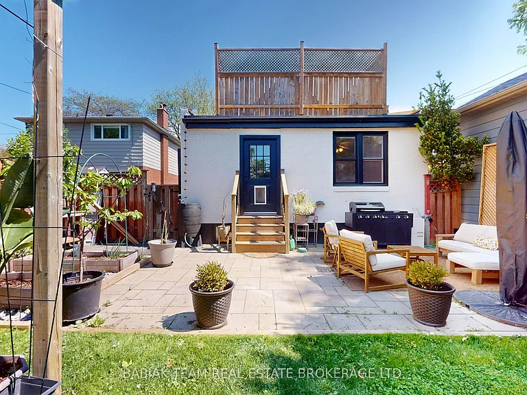 40 Alexander St — Photo 42