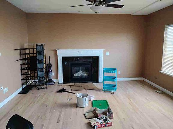 5th image of 2885 E Lookout Dr